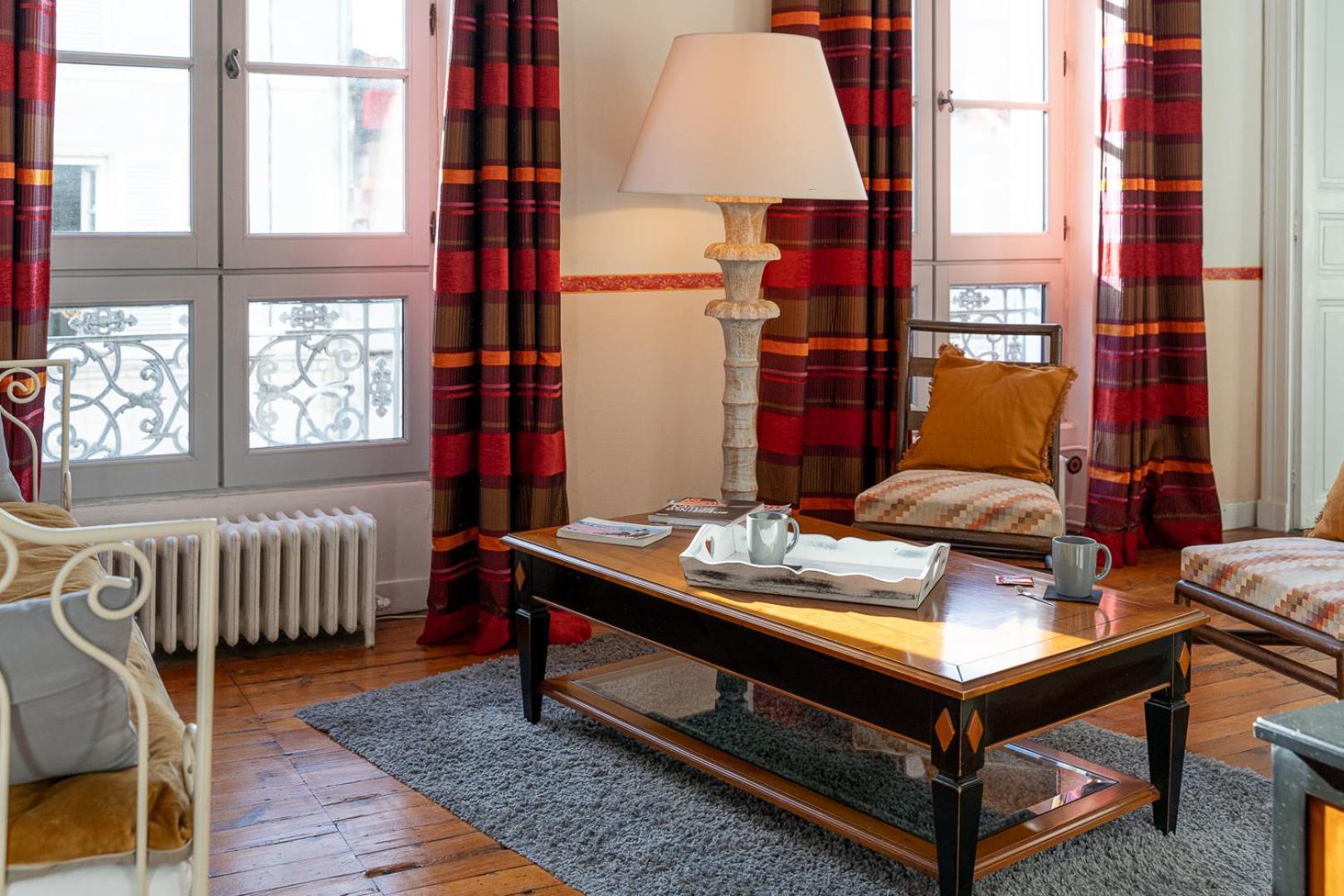 H De Surgeres Bed & Breakfast Exterior photo