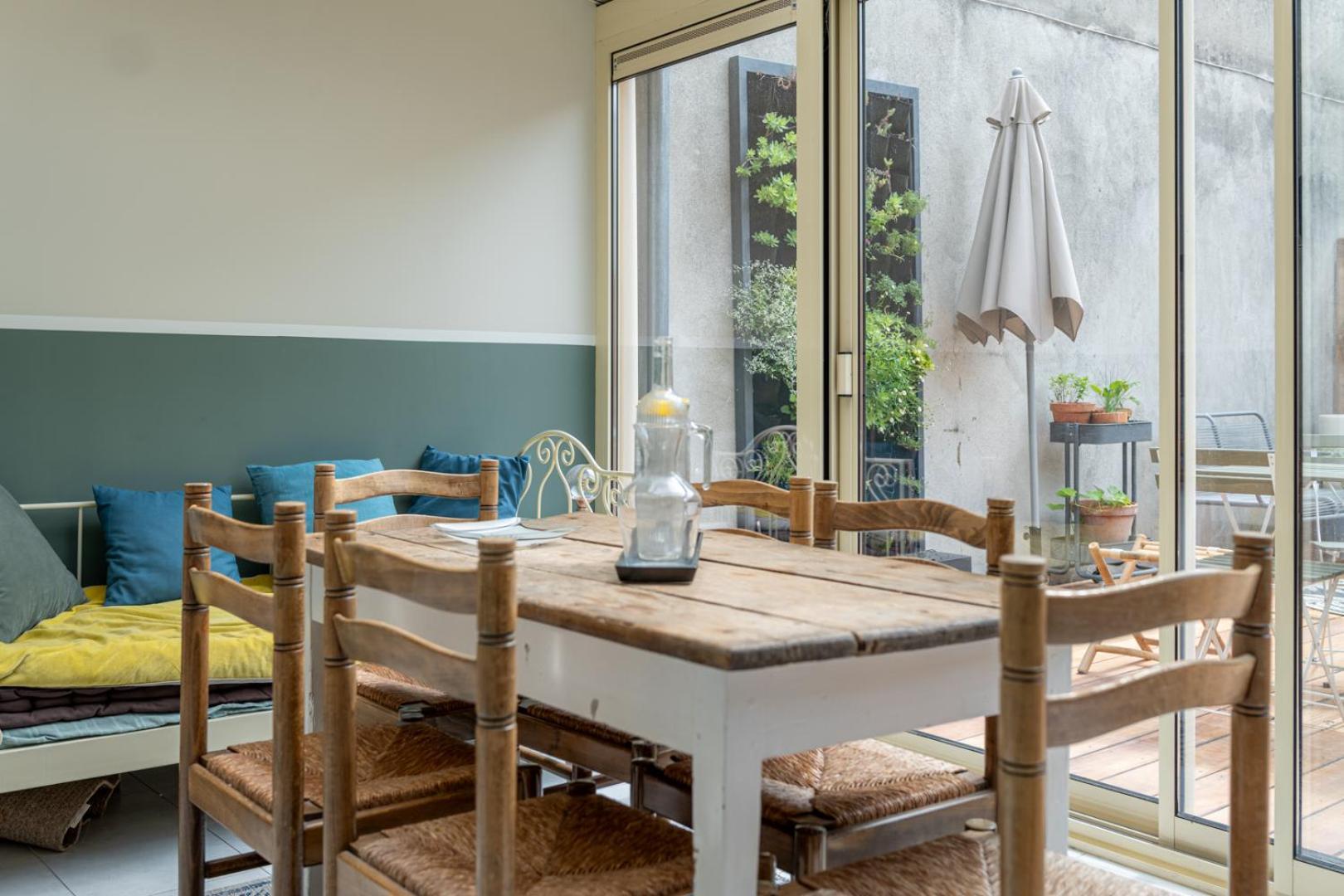 H De Surgeres Bed & Breakfast Exterior photo